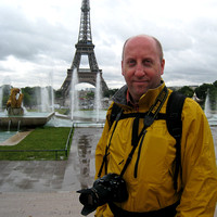 Howie in Paris